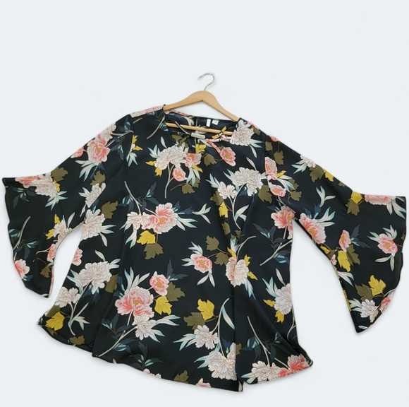 C est. 1946 Floral Black Blouse With Statement Sleeves Size 18 / 20 Ruffle - Picture 1 of 15